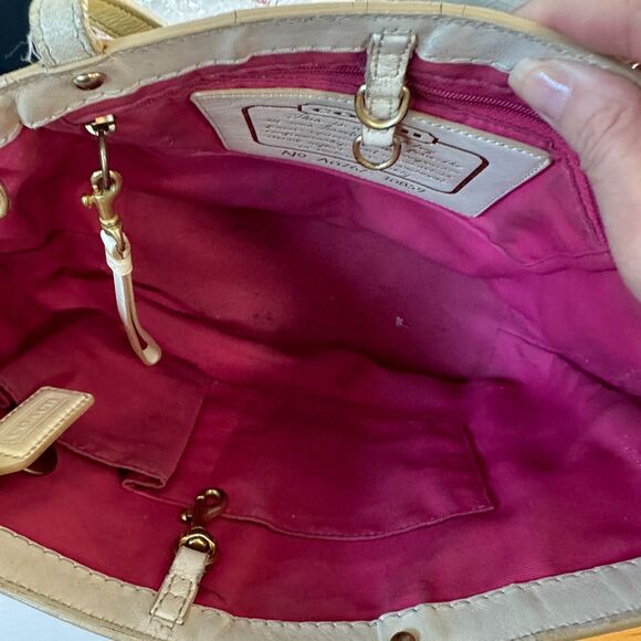 Coach Signature Multi-Color Leather Canvas Bag #10859 Clip Close Handle - Picture 10 of 14